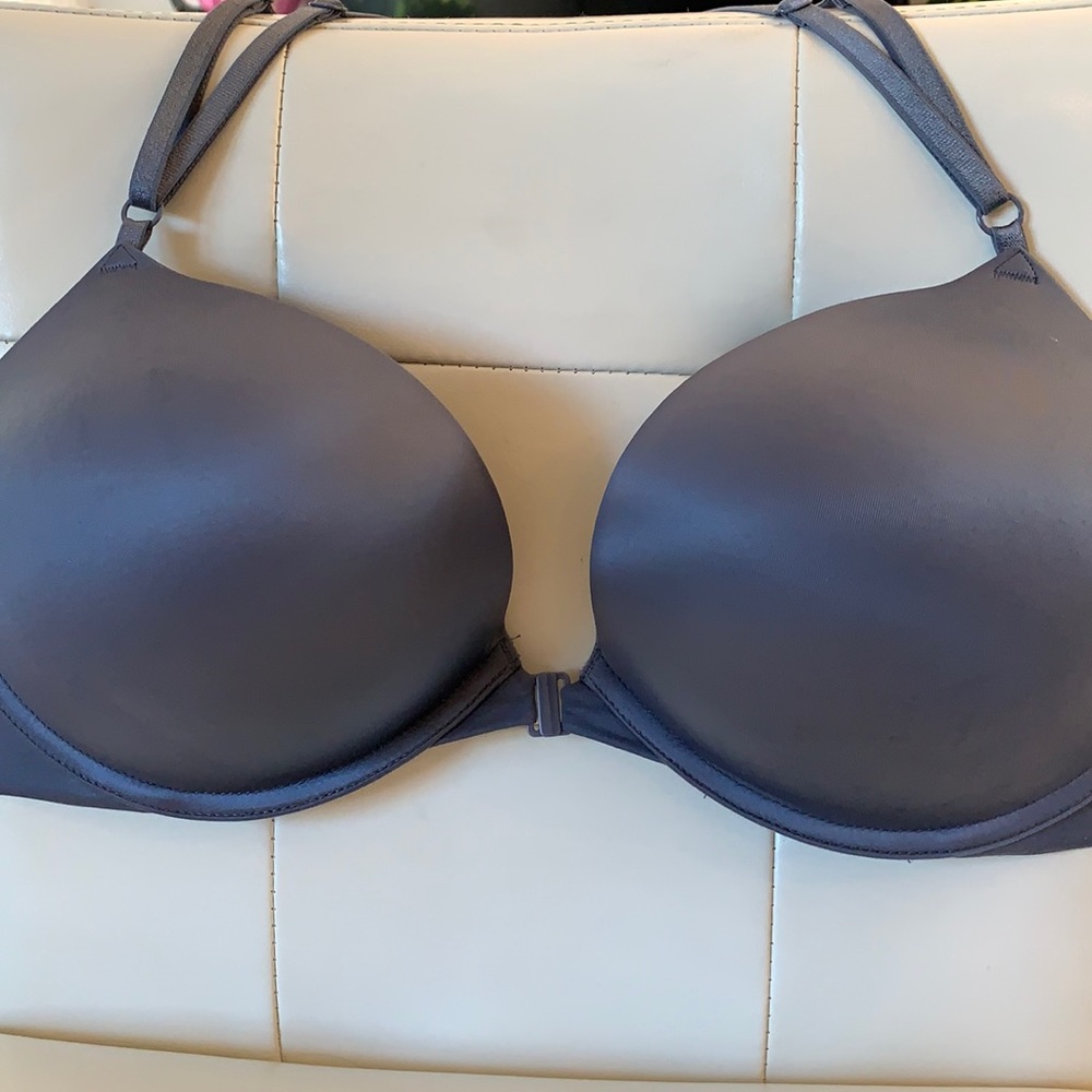 Victoria’s Secret bombshell sexy